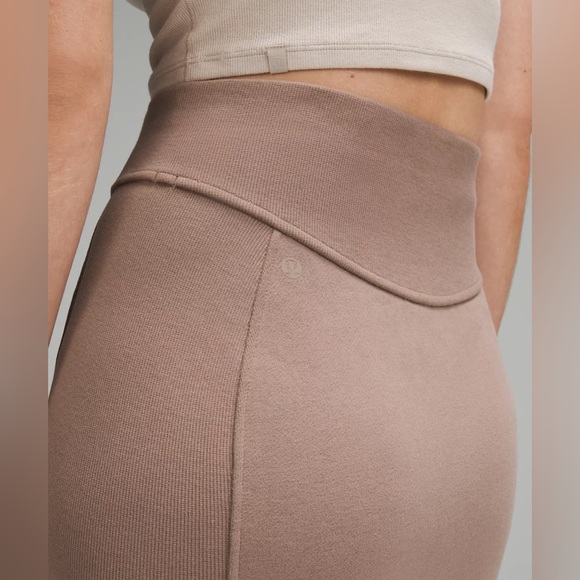 Lululemon Scuba High Rise Mini Skirt - Picture 5 of 15